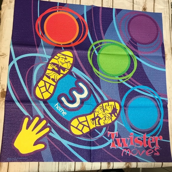 Twister Moves Dance Game with 4 CDs & 144 Dance Sessions by Milton Bradley Y2K - Picture 6 of 12